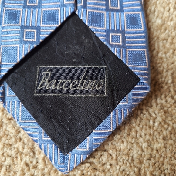 Barcelino Mens 100% Silk Tie Blue Geometric 4" - Picture 5 of 5
